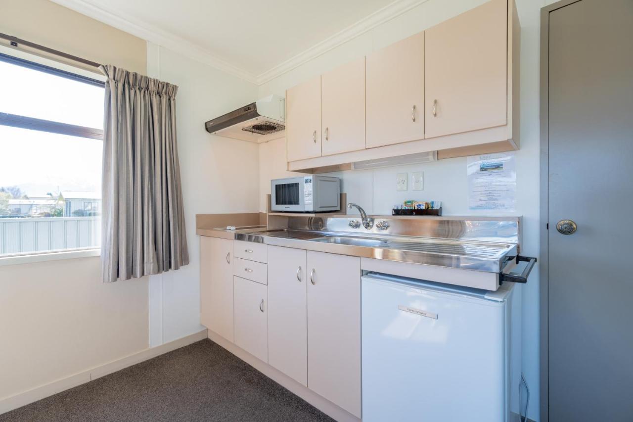 Te Anau Motel & Apartments Экстерьер фото