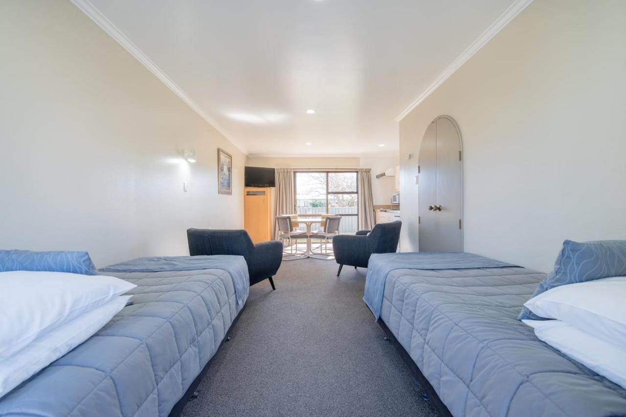 Te Anau Motel & Apartments Экстерьер фото